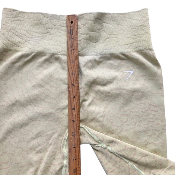 Gymshark Yellow Adapt Animal Seamless Cycling‎ Shorts Ruched Bum L Activewear - Picture 7 of 7